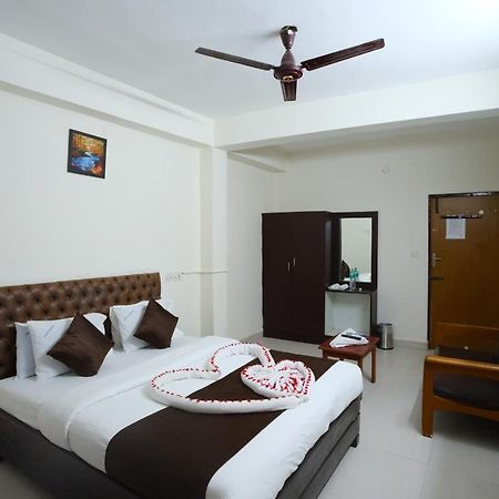Ganesh Guest House Csennai Kültér fotó