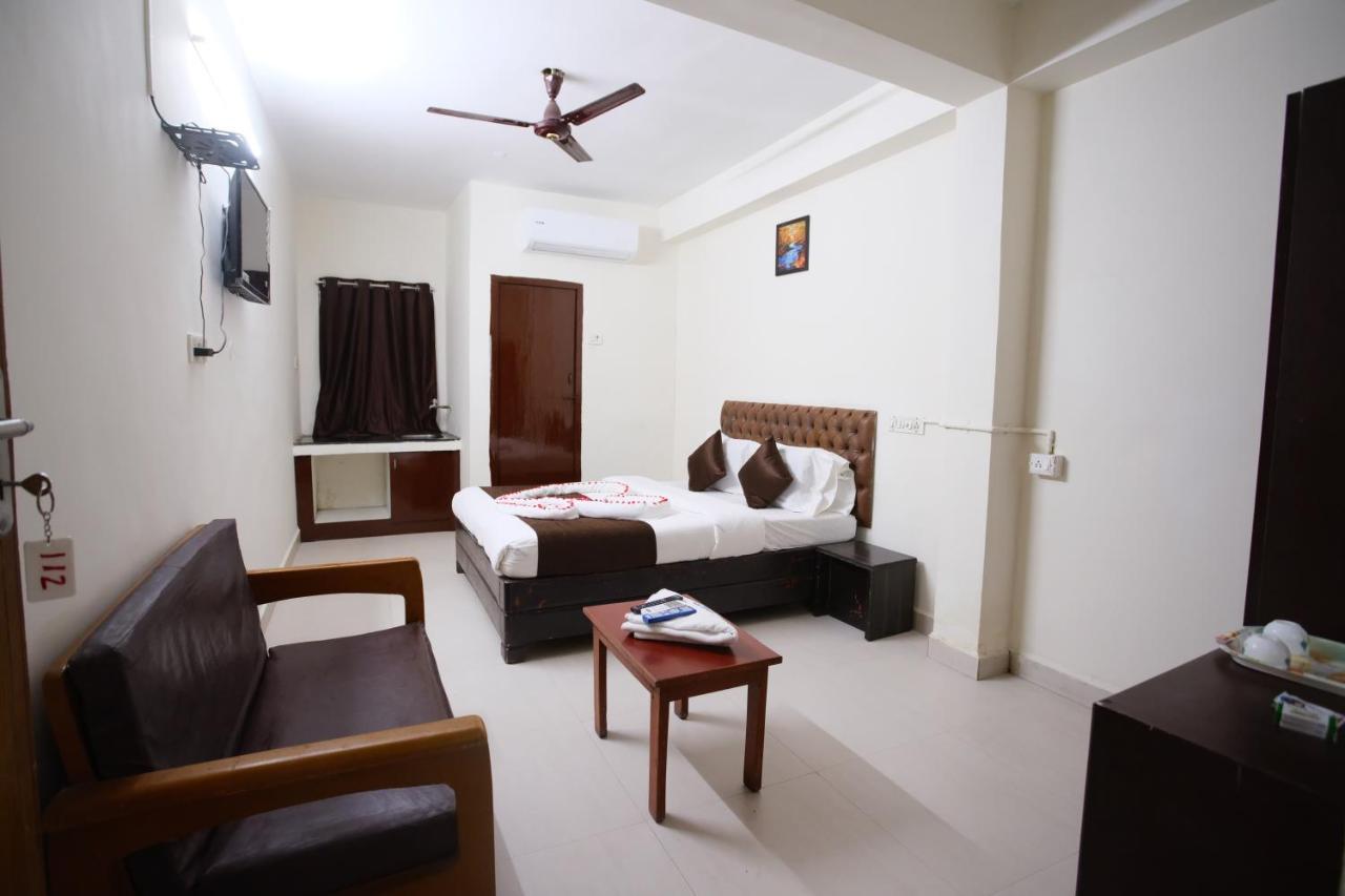 Ganesh Guest House Csennai Kültér fotó