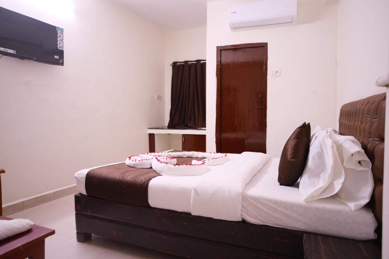 Ganesh Guest House Csennai Kültér fotó
