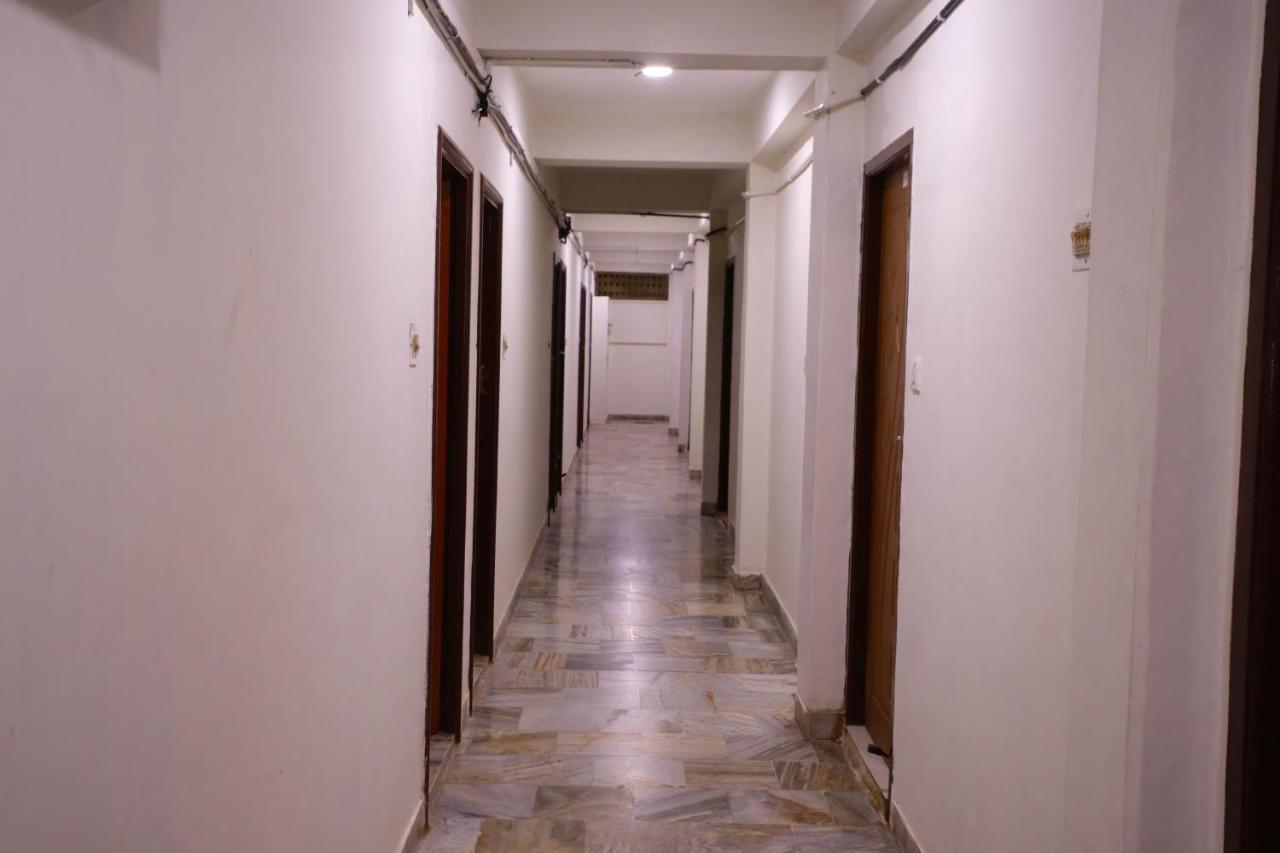 Ganesh Guest House Csennai Kültér fotó