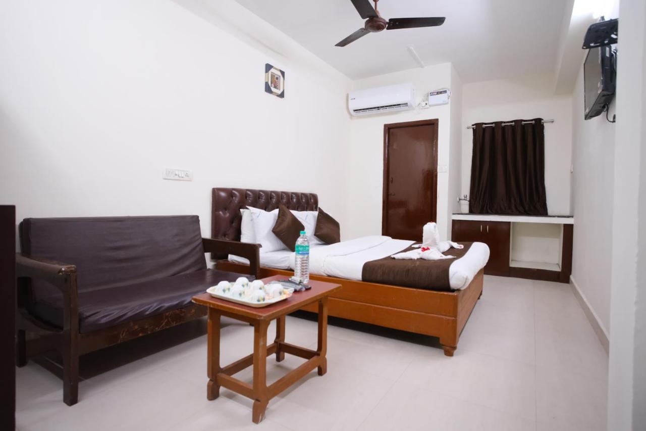 Ganesh Guest House Csennai Kültér fotó